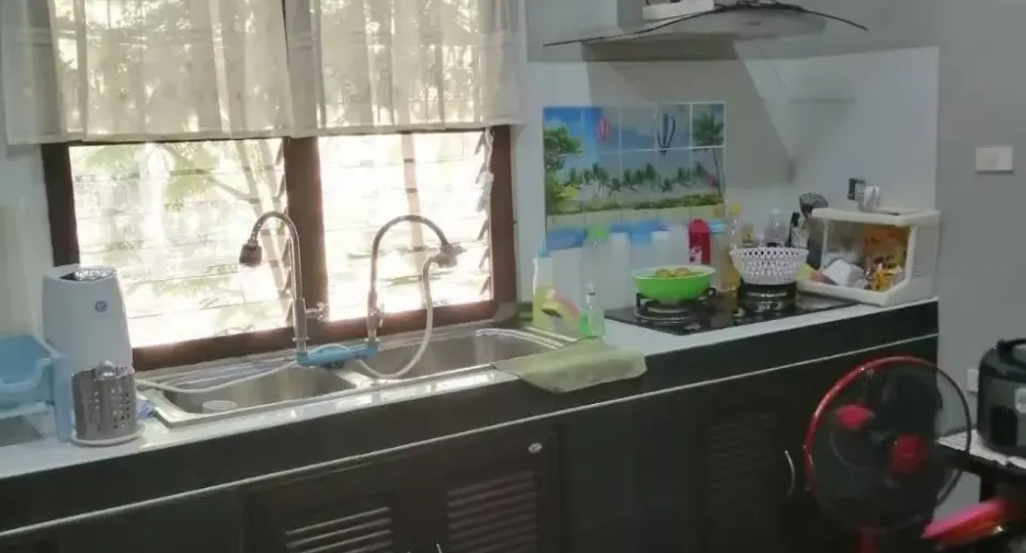 For sale 6 bedrooms house in Mueang Chiang Rai, Chiang Rai