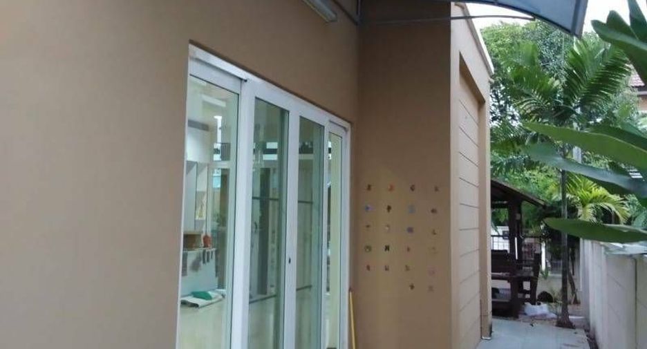 For sale 3 bedrooms house in Mueang Samut Sakhon, Samut Sakhon
