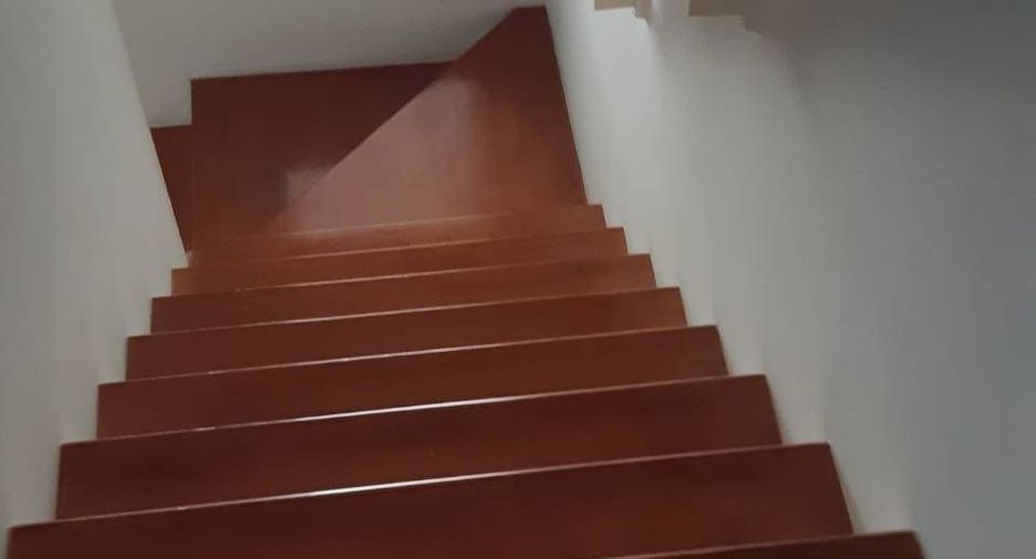 Casa adosada en venta de 4 habitaciones en Bang Yai, Nonthaburi