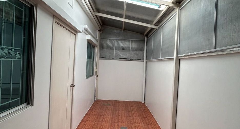 À vendre 3 chambres maison de ville à Bang Yai, Nonthaburi