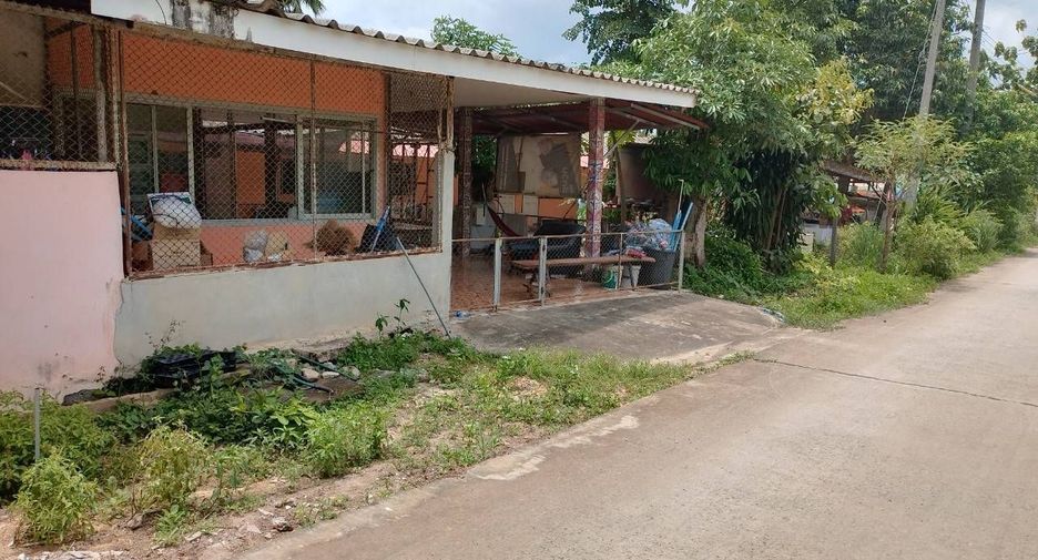 Продажа Участок в Phanat Nikhom, Чонбури