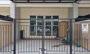 For sale 3 bedrooms townhouse in Mueang Nonthaburi, Nonthaburi