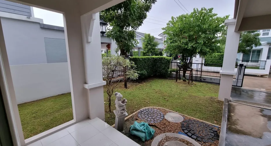 Casa en venta de 3 habitaciones en Krathum Baen, Samut Sakhon
