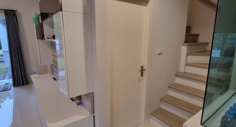Casa en venta de 3 habitaciones en Krathum Baen, Samut Sakhon