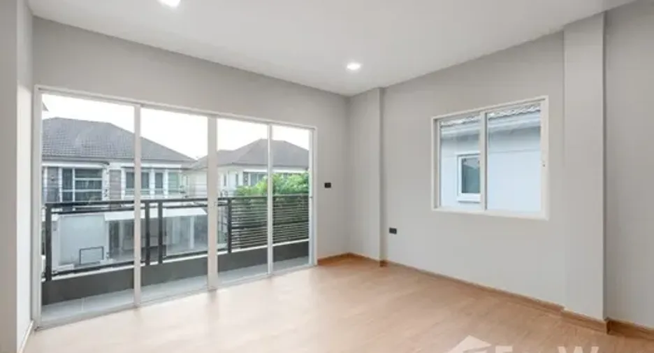 For sale 4 bedrooms house in Bang Kruai, Nonthaburi