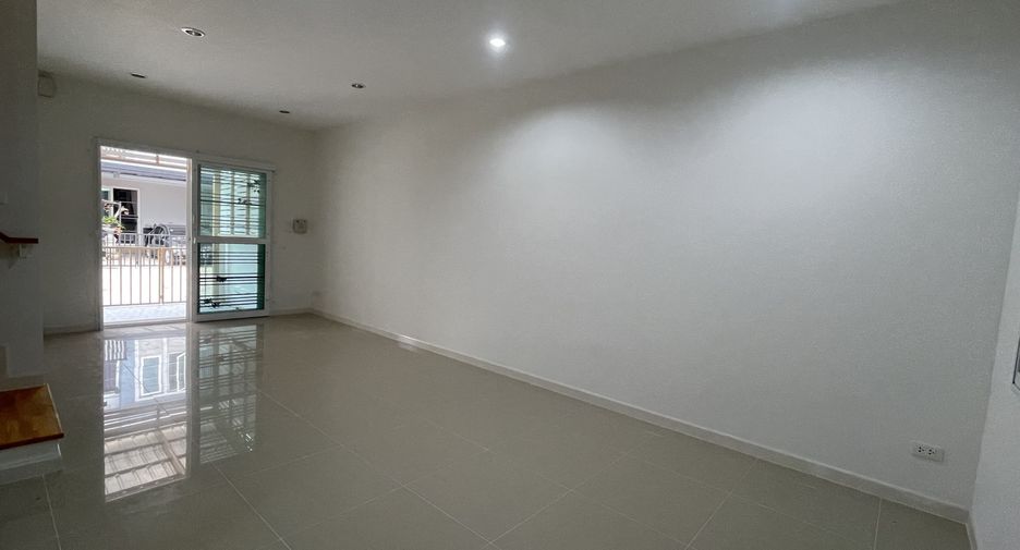 出售 3 卧室 联排别墅 在 Bang Yai, Nonthaburi