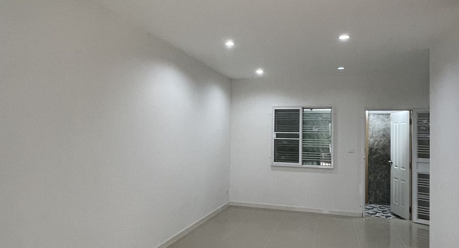 出售 3 卧室 联排别墅 在 Bang Yai, Nonthaburi