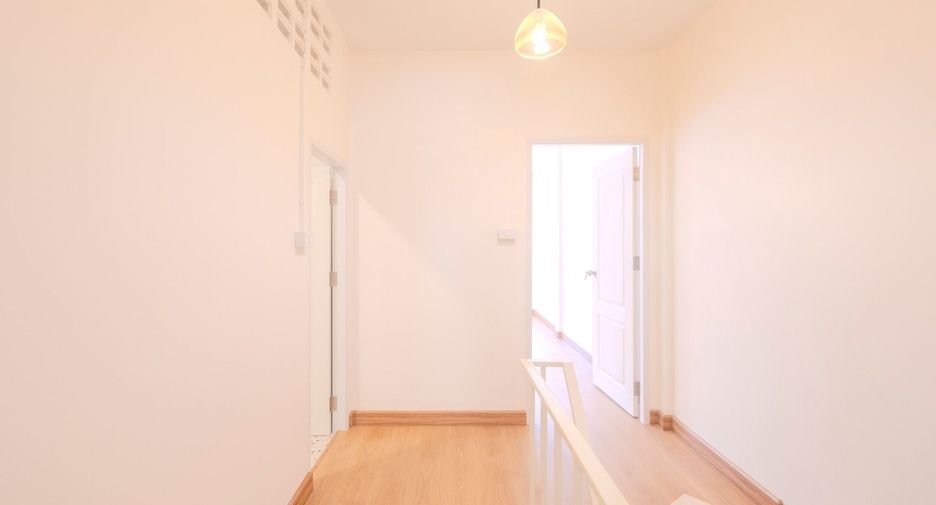 For sale 2 bedrooms townhouse in Lam Luk Ka, Pathum Thani