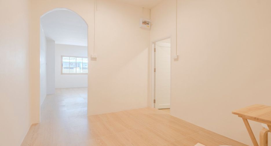 For sale 2 bedrooms townhouse in Lam Luk Ka, Pathum Thani