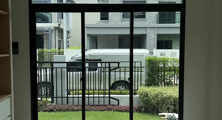 For sale 4 bedrooms house in Bang Kruai, Nonthaburi