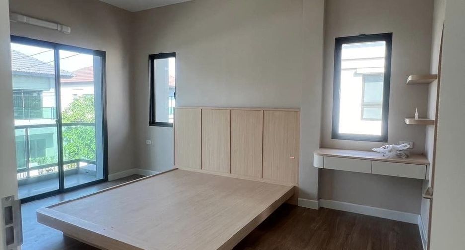 For sale 4 bedrooms house in Bang Kruai, Nonthaburi