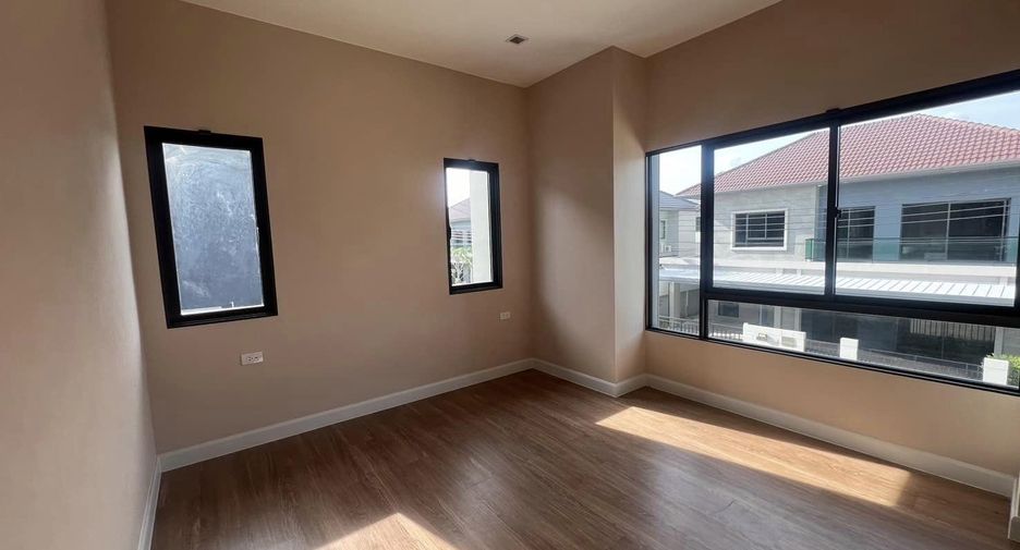 For sale 4 bedrooms house in Bang Kruai, Nonthaburi