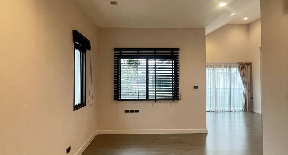 For sale 4 bedrooms house in Bang Kruai, Nonthaburi