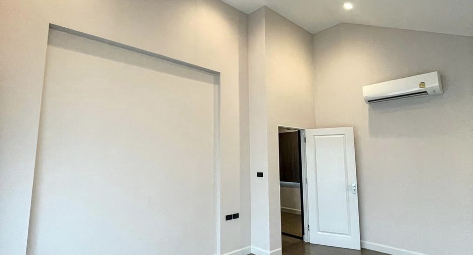For sale 4 bedrooms house in Bang Kruai, Nonthaburi