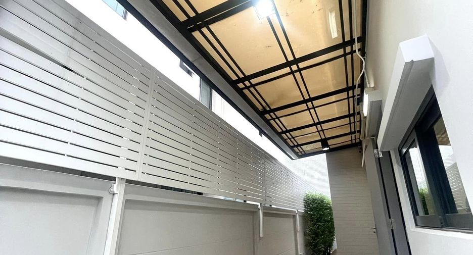 For sale 4 bedrooms house in Bang Kruai, Nonthaburi