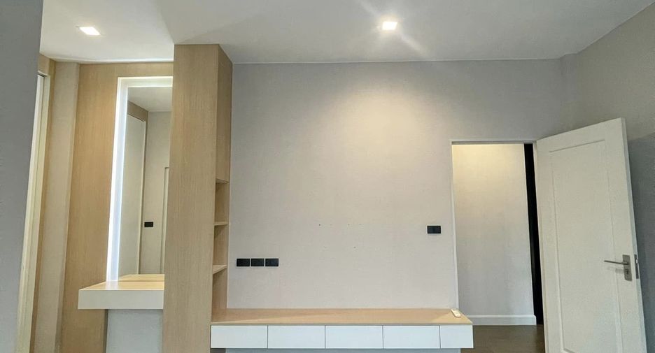 For sale 4 bedrooms house in Bang Kruai, Nonthaburi
