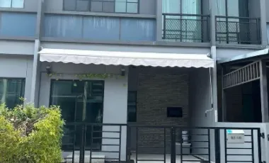 For sale 3 bedrooms townhouse in Mueang Pathum Thani, Pathum Thani