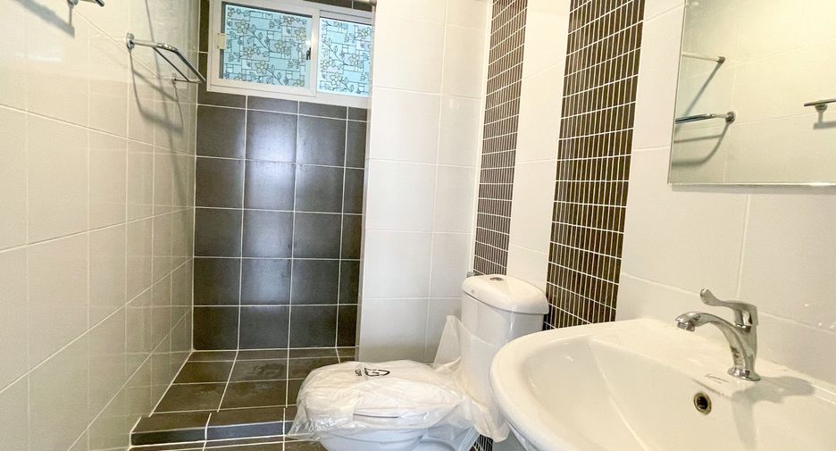 Haus zum Kauf mit 3 Zimmer in Pak Kret, Nonthaburi