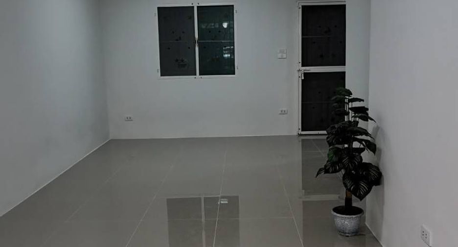 À vendre 3 chambres maison de ville à Bang Yai, Nonthaburi