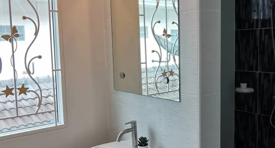 À vendre 3 chambres maison de ville à Bang Yai, Nonthaburi