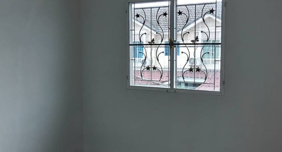 À vendre 3 chambres maison de ville à Bang Yai, Nonthaburi