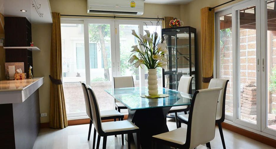 Casa en venta de 3 habitaciones en Pak Kret, Nonthaburi