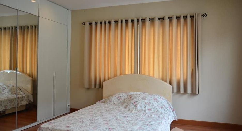 Haus zum Kauf mit 3 Zimmer in Pak Kret, Nonthaburi