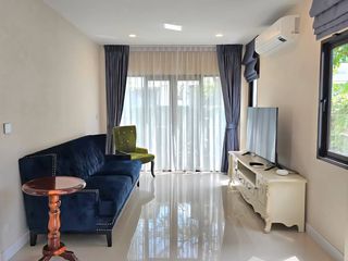 For rent 4 bedrooms house in Mueang Nonthaburi, Nonthaburi