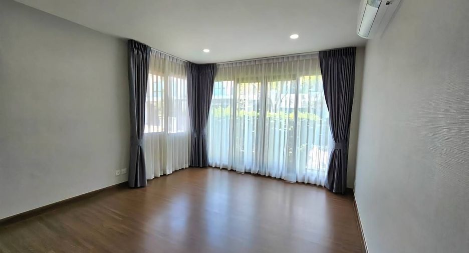 For rent 4 bedrooms house in Mueang Nonthaburi, Nonthaburi