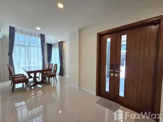 À louer 4 chambres maison à Mueang Nonthaburi, Nonthaburi