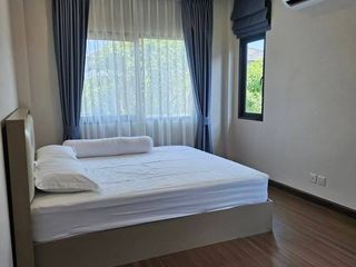 À louer 4 chambres maison à Mueang Nonthaburi, Nonthaburi