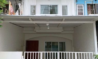 For sale 2 bedrooms townhouse in Mueang Nonthaburi, Nonthaburi