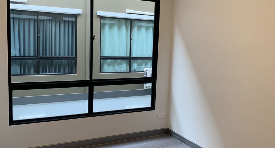 Casa adosada en venta de 4 habitaciones en Bang Bua Thong, Nonthaburi