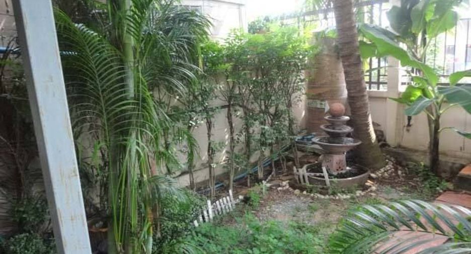 Casa adosada en venta de 3 habitaciones en Bang Bua Thong, Nonthaburi