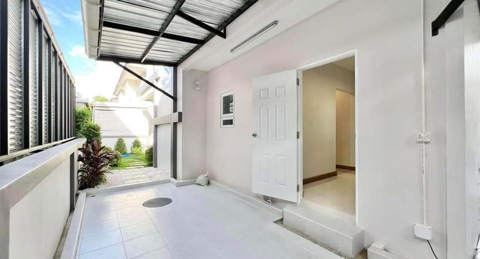Casa en venta de 3 habitaciones en Thanyaburi, Pathum Thani