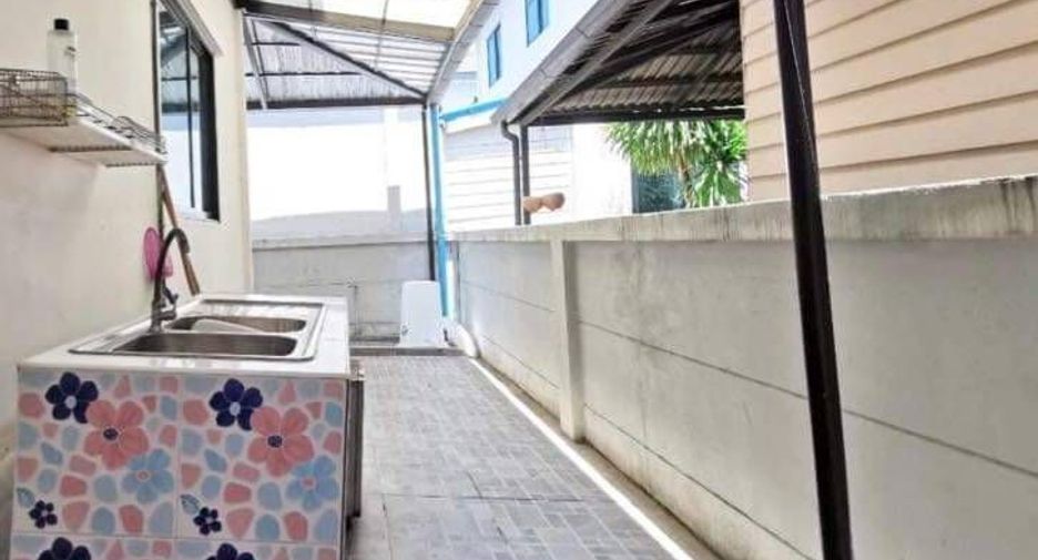 À vendre 4 chambres maison à Bang Kruai, Nonthaburi