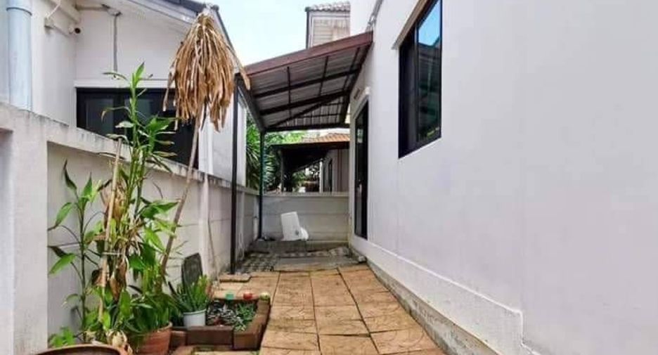 À vendre 4 chambres maison à Bang Kruai, Nonthaburi