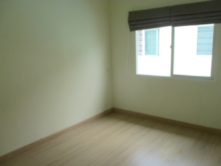 For sale 4 bedrooms townhouse in Bang Khun Thian, Bangkok