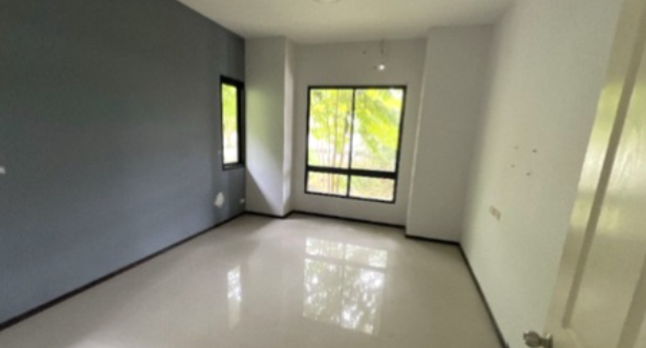 For sale 3 bedrooms house in Nikhom Phatthana, Rayong