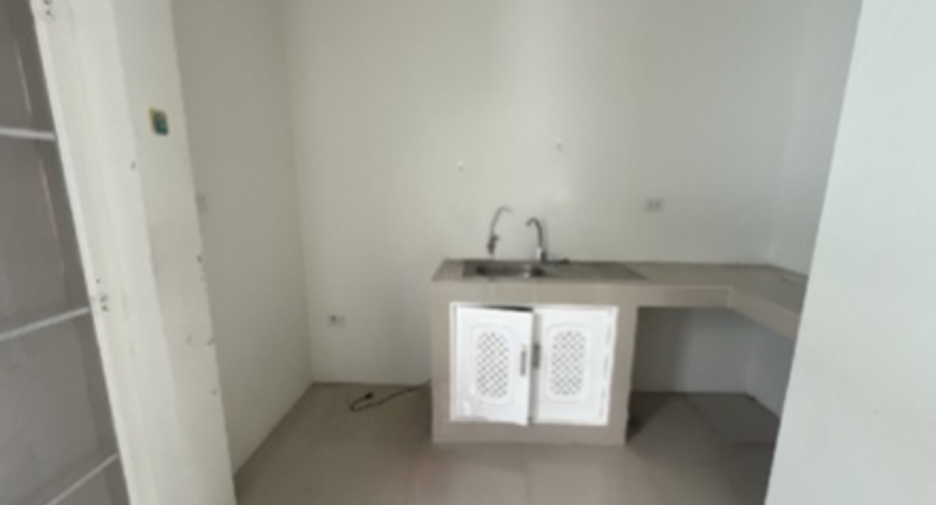 For sale 3 bedrooms house in Mueang Nakhon Ratchasima, Nakhon Ratchasima