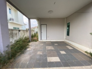 For sale 4 bedrooms house in Mueang Nakhon Ratchasima, Nakhon Ratchasima