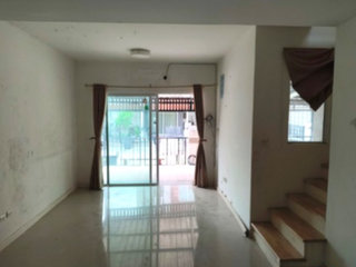 出售 1 卧室 联排别墅 在 Bang Yai, Nonthaburi