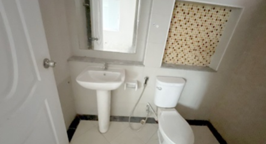 For sale 3 bedrooms house in Mueang Nakhon Ratchasima, Nakhon Ratchasima
