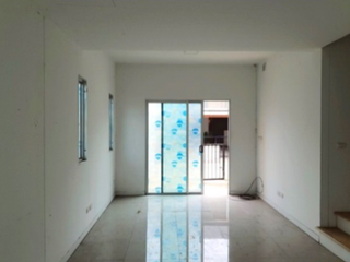 For sale 1 bed townhouse in Si Racha, Chonburi