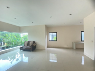 À vendre 3 chambres maison à Pluak Daeng, Rayong