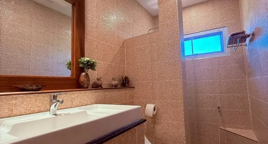 For sale 3 bedrooms house in Hang Dong, Chiang Mai