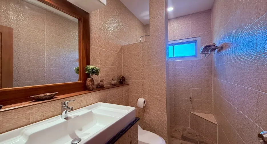 For sale 3 bedrooms house in Hang Dong, Chiang Mai
