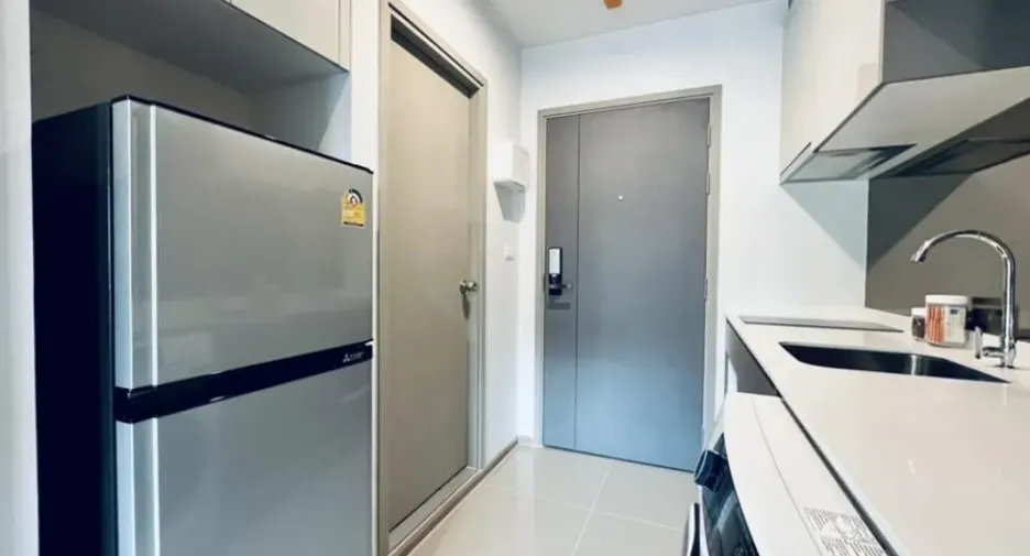 For rent 1 bed condo in Huai Khwang, Bangkok