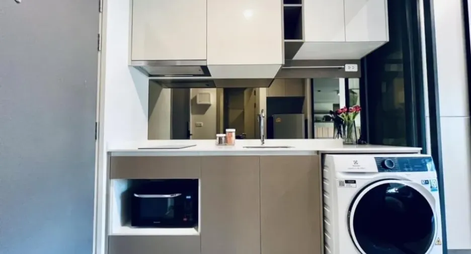 For rent 1 bed condo in Huai Khwang, Bangkok