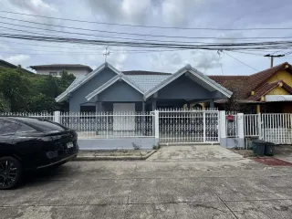 出租 3 卧室 独立屋 在 Mueang Samut Prakan, Samut Prakan